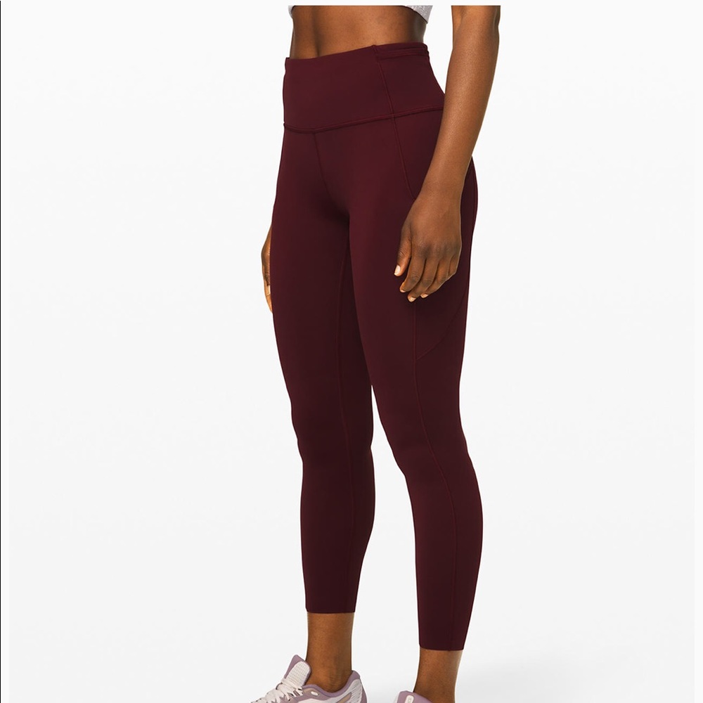 NWT FAST AND FREE LULULEMON